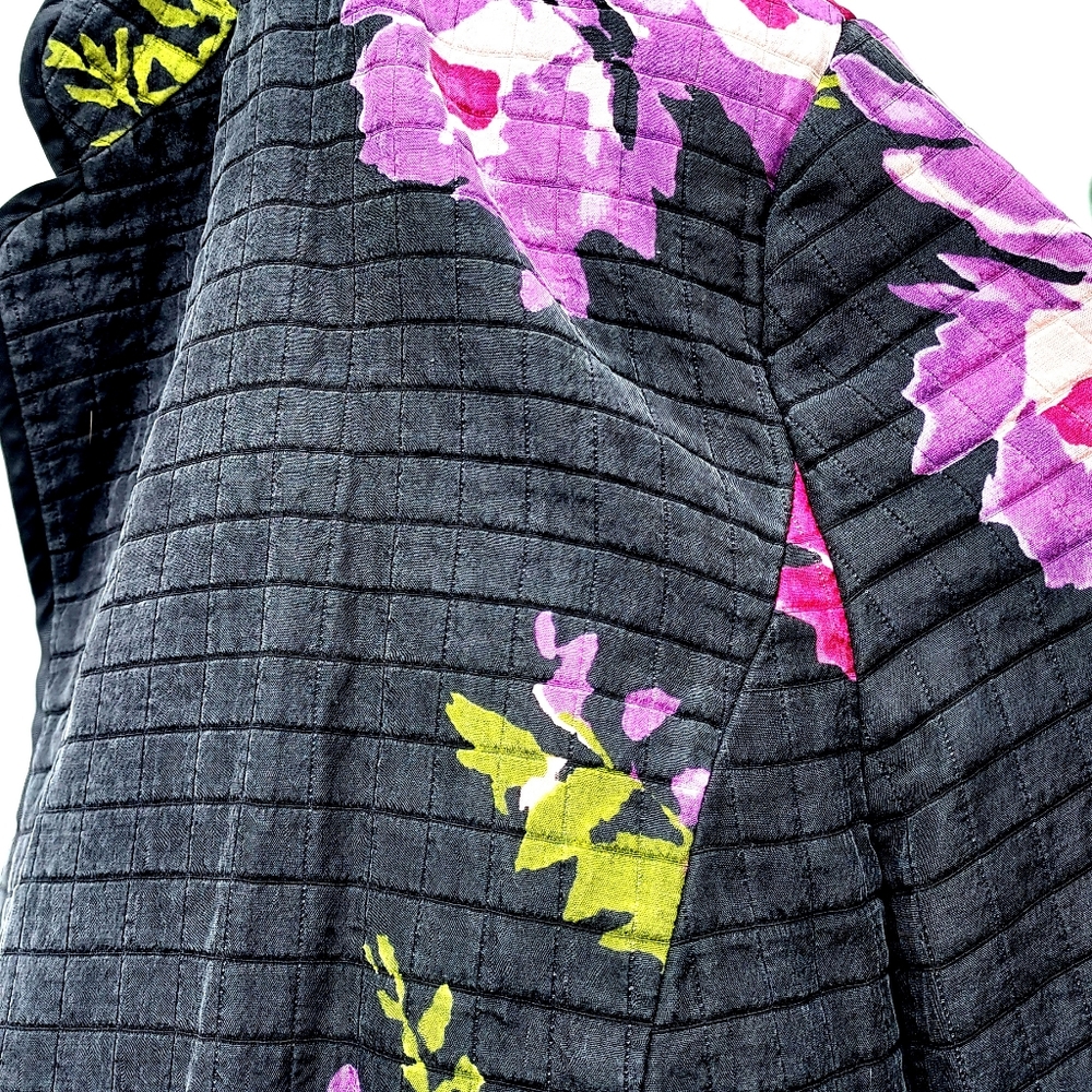 Nexx Black Purple Silk Bomber Jacket with Floral Design - Picture 8 of 8